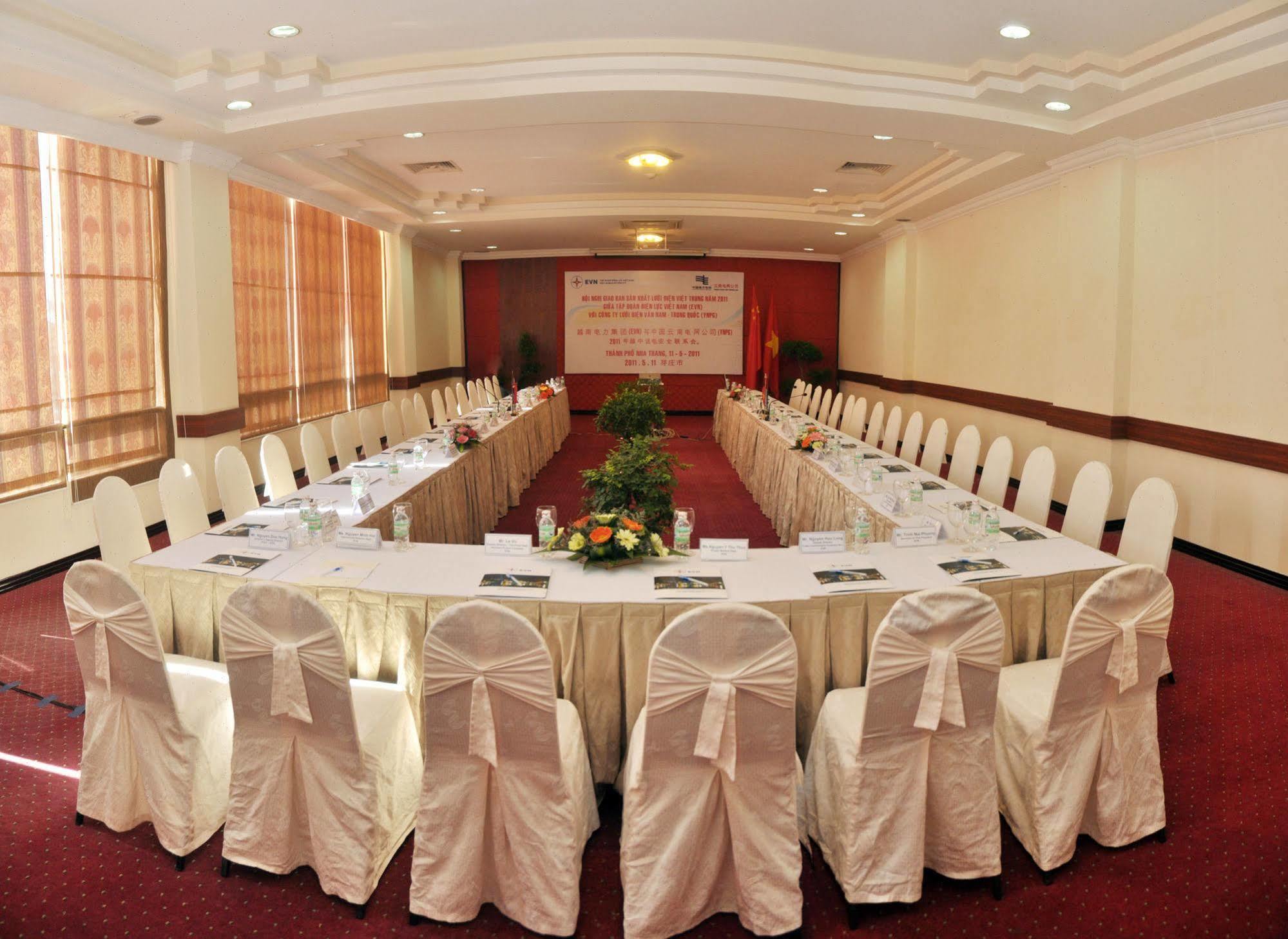 Yasaka Saigon Nha Trang Hotel & Spa Экстерьер фото